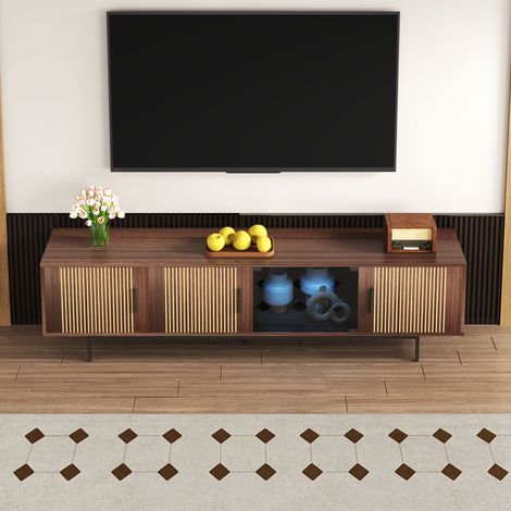 Meuble TV bas sculpté avec éclairage LED intégré, porte en verre trempé, rangement élégant, design moderne pour salon, texture décorative, meuble multimédia 2 portes, faible hauteur. (1/5)
