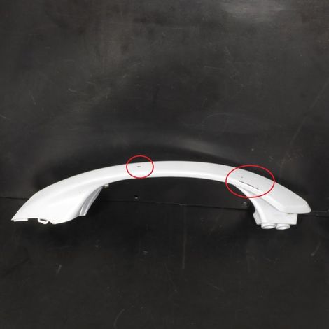 [PRODUIT D'OCCASION] Poignée passager droite origine pour scooter Suzuki 650 Burgman (1/4)