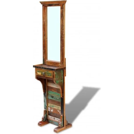 Le miroir du couloir est fabriqué en bois massif recyclé et mesure 47 x 23 x 180 cm. (1/5)