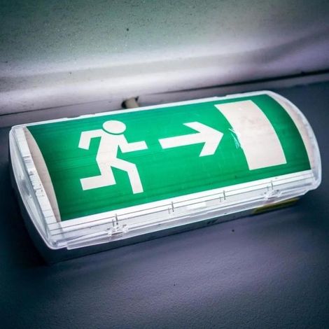 Bloc autonome d'éclairage de sécurité 3W IP65 – Panneau de signalisation pour intérieur et extérieur – Flux lumineux 140lm