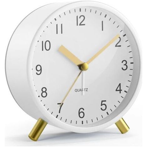 FENOPLASTICARéveil analogique silencieux sans tic-tac, horloge de chevet classique en métal avec veilleuse et grand écran, réveil à piles pour chambre à coucher, enfants, personnes âgées (blanc) (1/4)