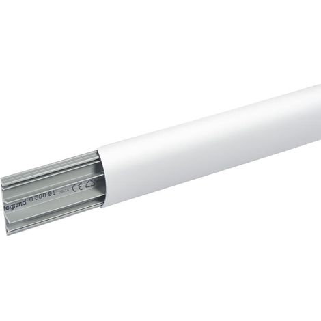 Legrand – Passage de plancher aluminium 3 compartiments 75x18mm – Capacité câblage 210mm² – Fixation facile par clipsage – 30091