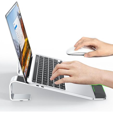 Desktop-Laptopständer mit Handgelenkauflage, Aluminiumständer, ergonomischer, belüfteter Ständer, kompatibel mit 10-17,3 Zoll silbernen MacBook Air/HP/Dell/Acer/Lenovo Modellen.