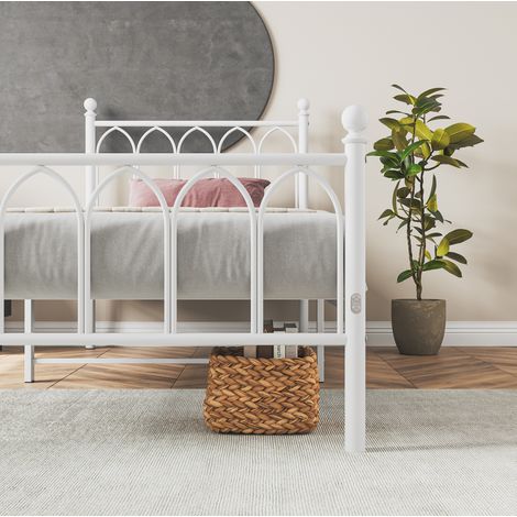 Letto in metallo 208x90x102 cm, testiera alta, rete a doghe, spazio contenitore, ferro bianco (1/5)