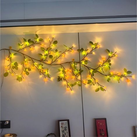 Lichterkette in Form von Kamelienblättern, 144 LEDs, 2,3 m, flexibel, für die Wanddekoration im Innenbereich und für ein romantisches Ambiente (1/5)