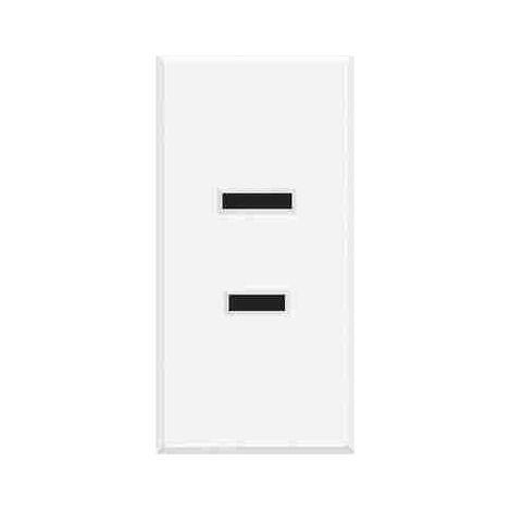 BTIHD4127 Presa 2P 15A 127/250Vac standard americano