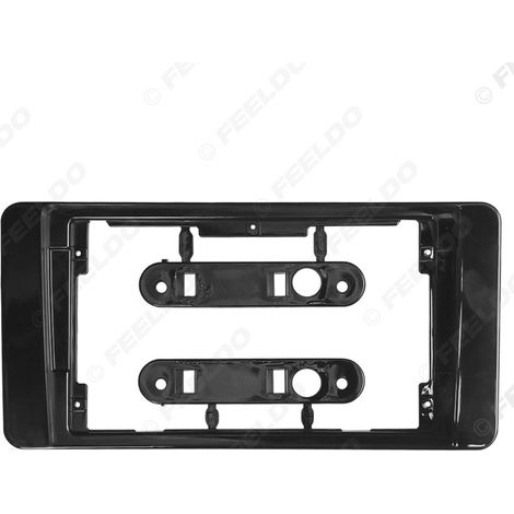 Compatible with the 2017 Qoros 3 and Qoros 5, this 9-inch Android large-screen navigation/audio panel frame is designed for later installation. (1/4)