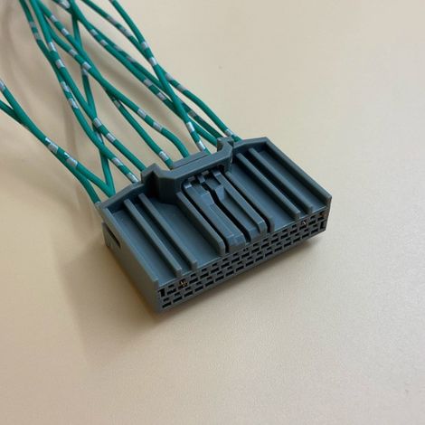 Faisceau de câbles pour connecteurs automobiles AAUS01BS0-032K01 à 32 broches (1/3)