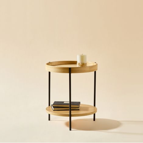 Tavolino da caffè rotondo Ø69x38 cm naturale in legno massello e MDF con doppio ripiano e struttura in metallo (1/5)