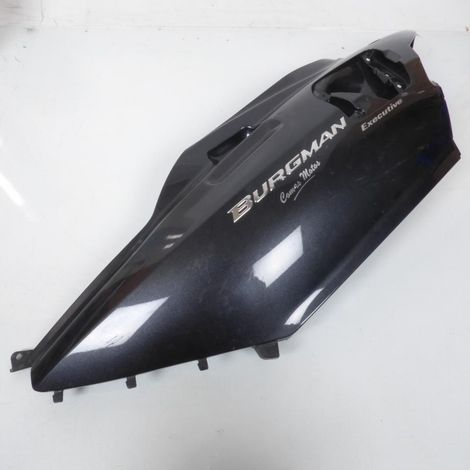 [PRODUIT D'OCCASION] Coque arrière gauche origine pour scooter Suzuki 650 Burgman (1/2)
