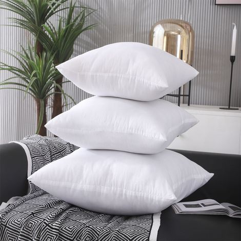 Coussin décoratif de 45 x 45 cm (17,7 x 17,7 po) - Garniture douce et confortable pour lit, canapé et fauteuil (1/5)