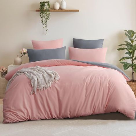 Housse de Couette 240x260 Réversible - Parure de Lit Bicolore Adulte avec Fermeture éclair, Microfibre 260 x 240 Taie Oreiller 65x65, Rose et Gris (1/5)