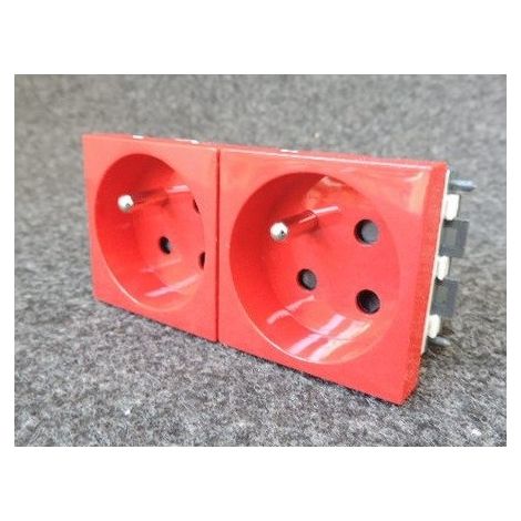 Bloc Prise double 2P+T 16A détrompée rouge 250V incliné 45° pour goulotte format 45x45 conexel² 6121326 REHAU 202755