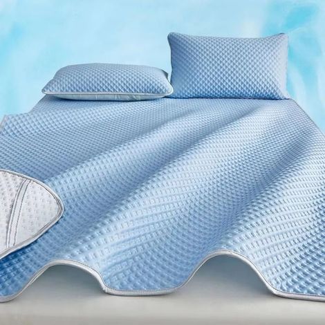 Matelas rafraîchissant auto-refroidissant pour l'été, tapis de couchage respirant, sensation de fraîcheur immédiate, confort de sommeil amélioré, idéal pour chambre et maison, bleu, 120x200cm - 2