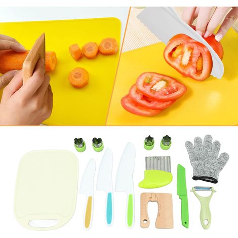 13-teiliges Set aus Ausstechformen und Backutensilien aus Kunststoff für Kinder (1/5)