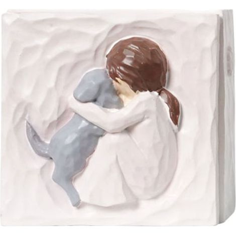 Boîte à bijoux décorative - Collection Famille - Sculpture imitation bois blanc, enfant et chien, ornement de bureau en résine (1/5)