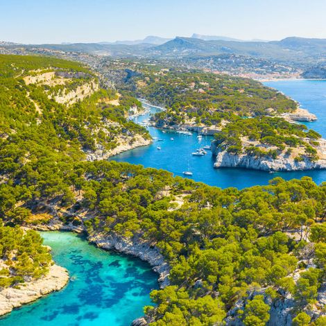 Tableau sur toile Cassis vue de haut 30x30 cm - Impression sur Toile Murale Décorative - Image imprimée en HD sur Toile - Toile sur Châssis en Bois FSC - Fabriqué en France (1/4)