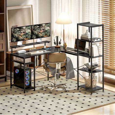 Bureau d’angle en métal et panneau de particules noir, 137 x 140 x 139,5 cm, avec 6 étagères et prise intégrée (1/5)