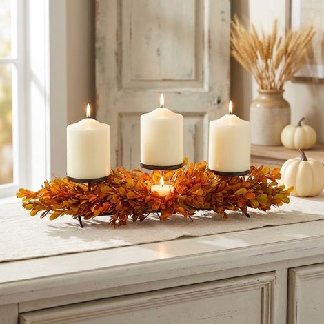 Intricate Dried Autumn Leaf Centrepiece Candle Holder (1/2)