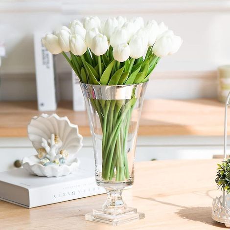 10 tulipes artificielles. (1/3)