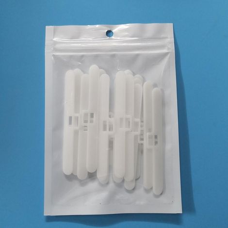 Les stores verticaux et les stores vénitiens sont des accessoires fragiles. Lamelles de rideaux en plastique à double crochet de 89 mm, 20 lamelles par jeu.