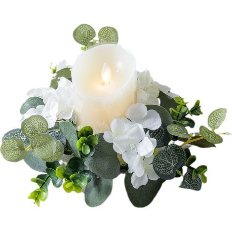 Corona para vela artificial, pequeña corona de plástico y tela con hortensias blancas y hojas de eucalipto. (1/5)