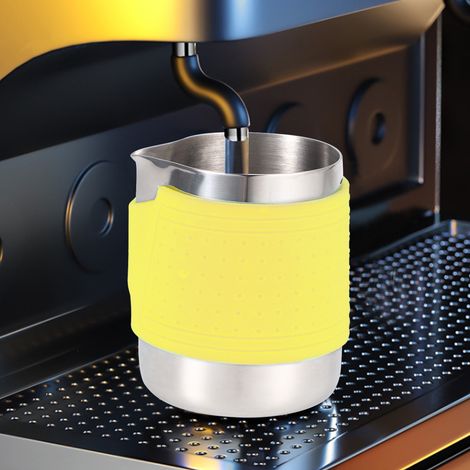 350 ml Milchaufschäumbecher aus Edelstahl, hitzebeständiges Silikon-Kaffeekännchen für Latte Art (Gelb) (1/5)
