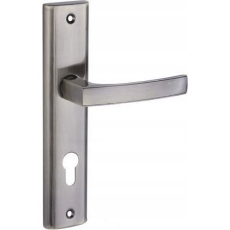 Poignée de porte sur une longue plaque Aria Patina Insert