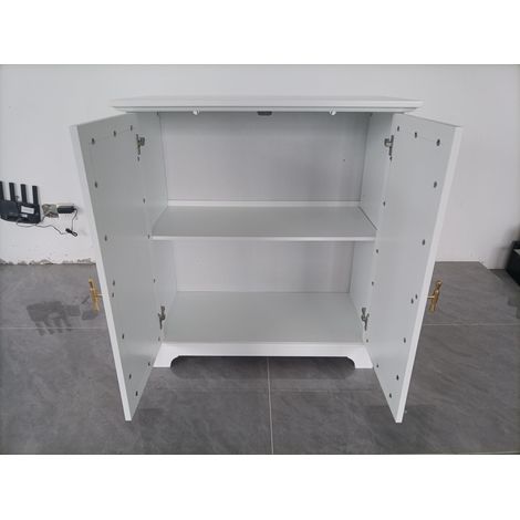 Armoire, buffet, étagère pour les vins, avec portes en rotin. Buffet de cuisine, table de console, armoire décorative pour le couloir, l’entrée et le salon. (1/5)