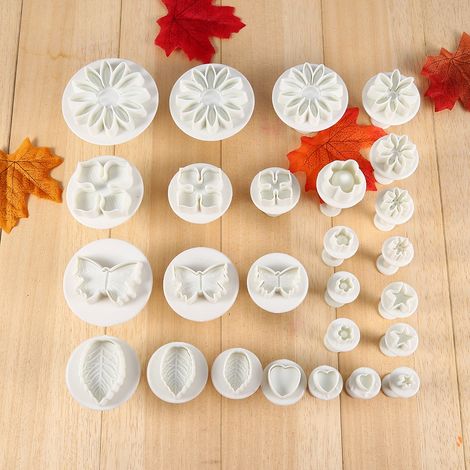 Set mit 46 blütenförmigen Ausstechformen für Zuckerpaste, Tortendekorationsset, Formen und Modellierwerkzeuge (1/3)