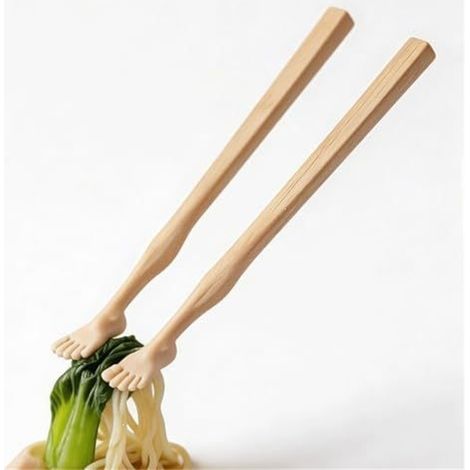 Creative, practical and portable foot-shaped chopsticks with straw (1/5)