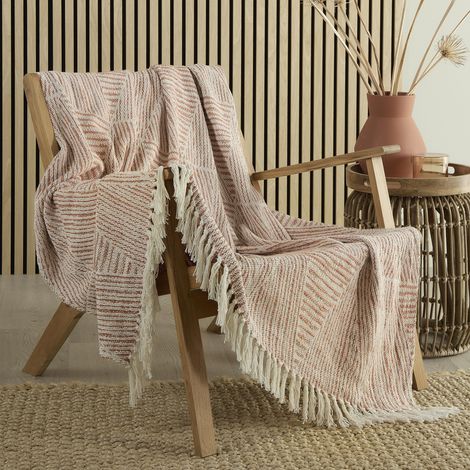 Jeté de canapé géométrique Terre Cuite 180 x 130 cm - 100% Coton - Jeté de canapé texturé en Terre Cuite - Couverture tissée - Couverture tricotée - Jeté avec Pompons (1/3)