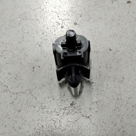 Temperature sensor 969850X000 is suitable for Hyundai Kia 96985-3X000 (1/4)