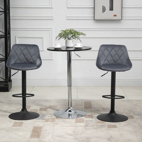Lot de 2 tabourets de bar pivotants modernes, hauteur réglable 83-104cm, dossier et repose-pieds, piètement métal et assise similicuir gris et noir.