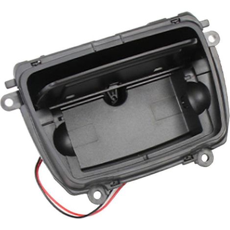Aschenbecher in der vorderen Mittelkonsole des Autos