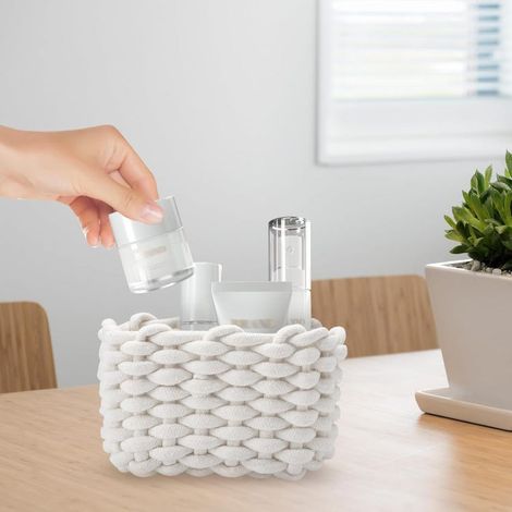Un set composto da 1 piccolo cestino intrecciato, cestino portaoggetti in morbido cotone, cestino quadrato per giocattoli da bagno, mini cestino bianco (bianco). (1/4)