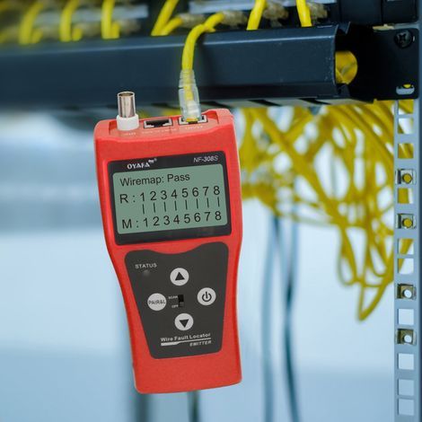 NOYAFA Multifunctional Network Cable Tester with LCD Screen, High-Precision Line Detector for RJ11 and RJ45 Coaxial Cables, and 1 Remote Adapter. (1/5)