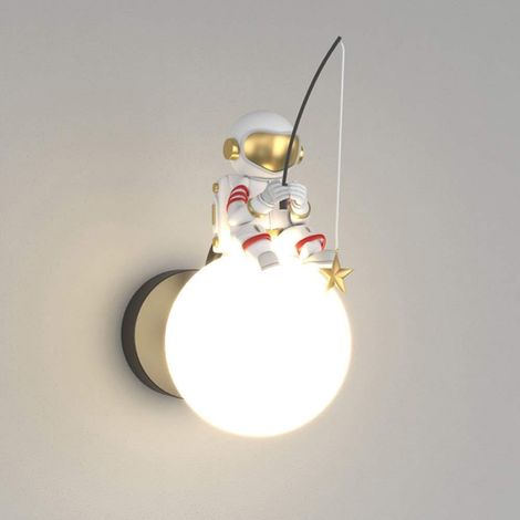 Applique murale LED astronaute moderne et durable de style américain, 5 W, idéale pour les couloirs et les chambres d'enfants. (1/3)
