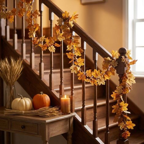 Natural-Look Autumn Maple Leaf Garland (1/2)