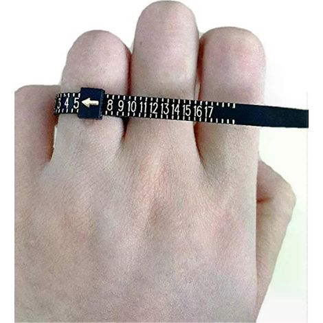 Schwarzer Ringgrößenmesser aus Kunststoff, misst Ringgrößen von 1 bis 17, inklusive Vergrößerungsglas, Schmuckmesswerkzeug (1/4)