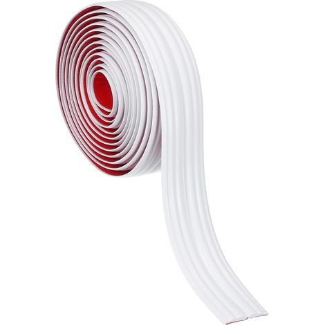 Dekorative Zierleisten und Sockelleisten werden zum Schutz der Kanten von Wänden und Böden verwendet (20 mm x 3 m, weiß). (1/5)