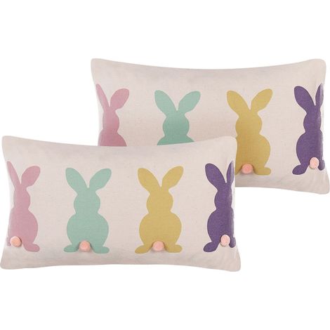 Lot de 2 Coussins Décoratifs Rectangle en Tissu avec Motif Lapin Colorés Spécial Pâques Pour Lit ou Canapé Beliani