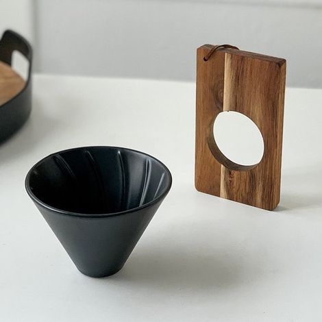 Schwarzer Keramik-Kaffeefilter mit Massivholzsockel, Komplettset für Kaffee in Barista-Qualität zu Hause, langlebiges und stilvolles Design (1/5)