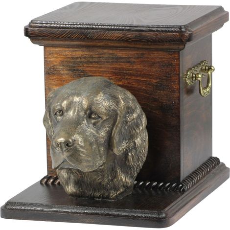 Urne funéraire pour Golden Retriever avec statuette, une urne élégante et unique ornée d'un buste de chien, signée Art-Dog. (1/5)
