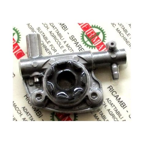 Kit pompa olio con ingranaggio compatibile OLEOMAC per motosega 936 937 940 941