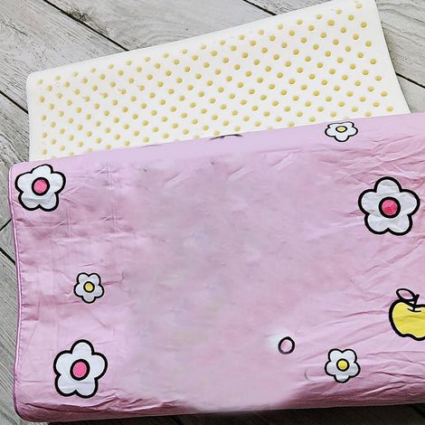 Oreiller enfant en latex naturel incurvé et respirant à double couche, motif dessin animé numéro 7 rose, 27 x 44 cm / 10,6 x 17,3 pouces (1/5)