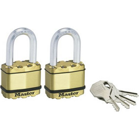 MASTER LOCK Cadenas Très Haute Sécurité [A Clé] [Acier Laminé + Finition Laiton] [Extérieur] [Pack de 2] M5BEURTLF - Idéal pour les remises, les garages, les clôtures et les portails