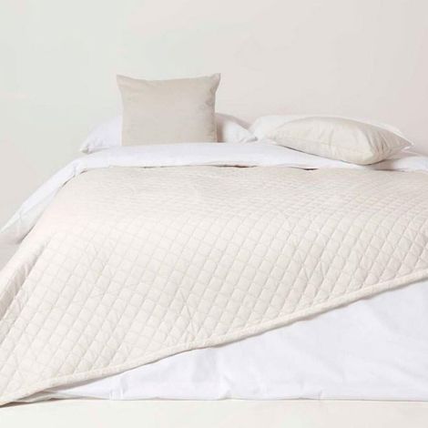 HOMESCAPES Diamond Quilted Cream Velvet Throw