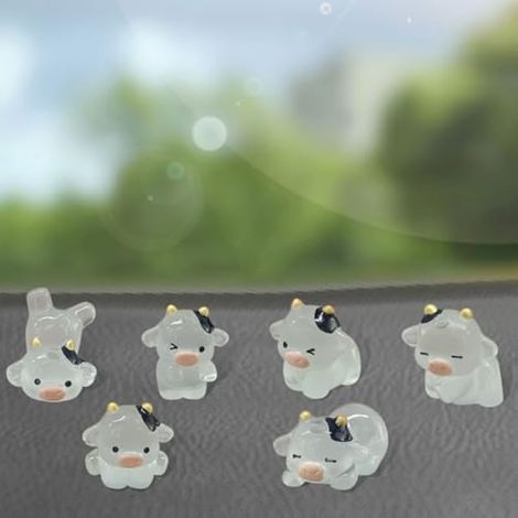 Lot de 6 décorations de rétroviseur de voiture mignonnes en forme de vache - Ensemble de décoration amusante et lumineuse pour tableau de bord de voiture - Mini décoration de console centrale en (1/5)
