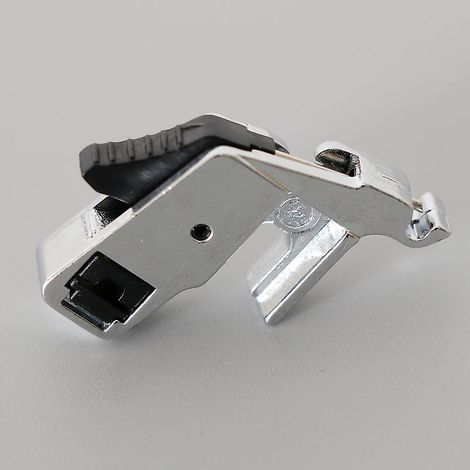 Adapter für Nähfußhalter mit niedrigem Schaft für Haushaltsnähmaschinen (1/5)